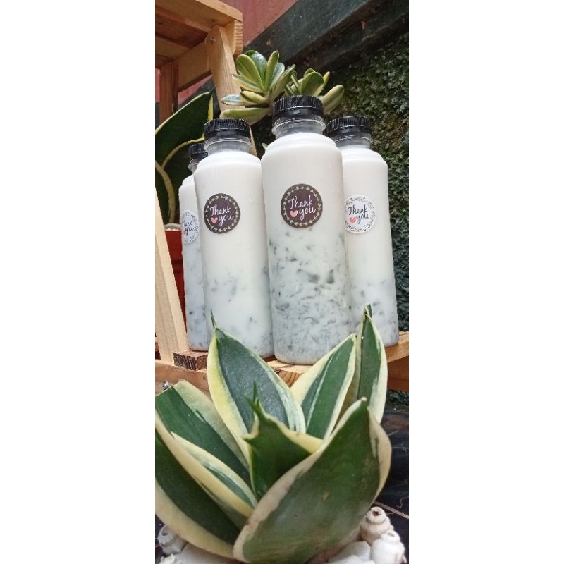 

Es Suci (Susu Cincau Lumpur)