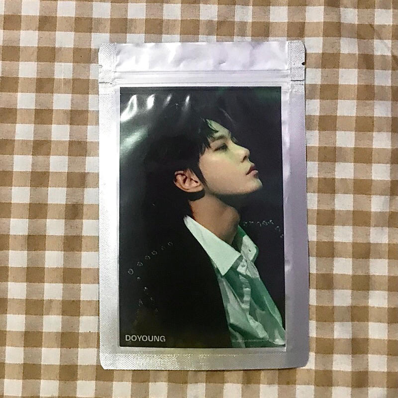 POSTCARD MD UNIVERSE 4x6 DOYOUNG NCT 127