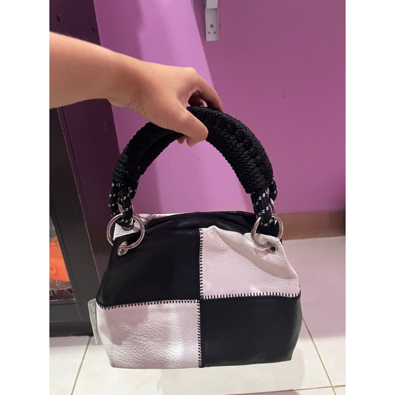 Antidote Reseau - Inch hand bag