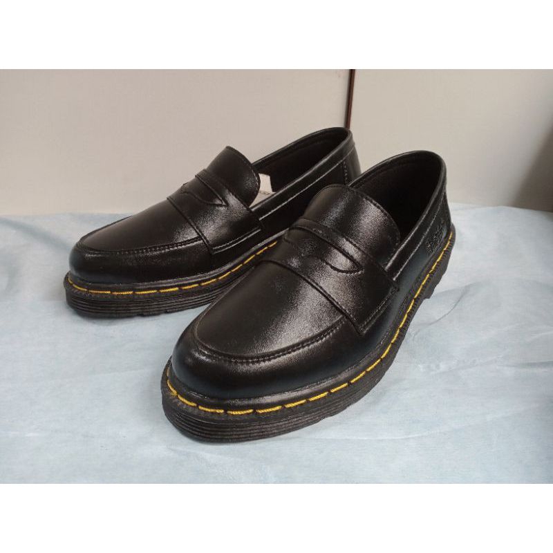 sepatu  dr martiens NEW slip-on pantofel sepatu terlaris dokmart . sepatu kondangan. FREE BOXX sepatu casual formal