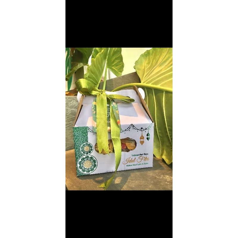 

WANIKA HAMPER / Hamper lebaran / hamper idul fitri