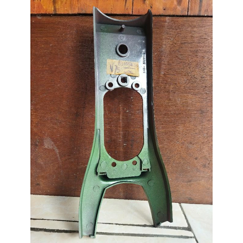 panel dasi sepan yamaha v75 hijau