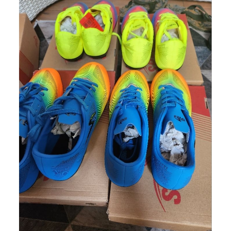 sepatu bola spech accelerator astute