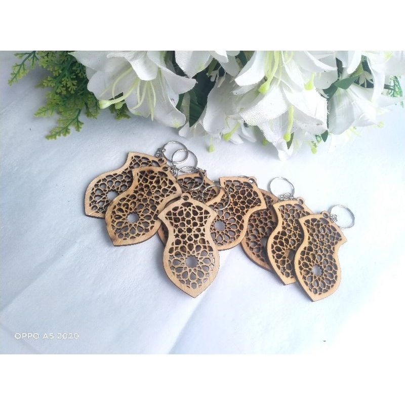 gantungan kunci kayu terompah nabi hiasan agamis