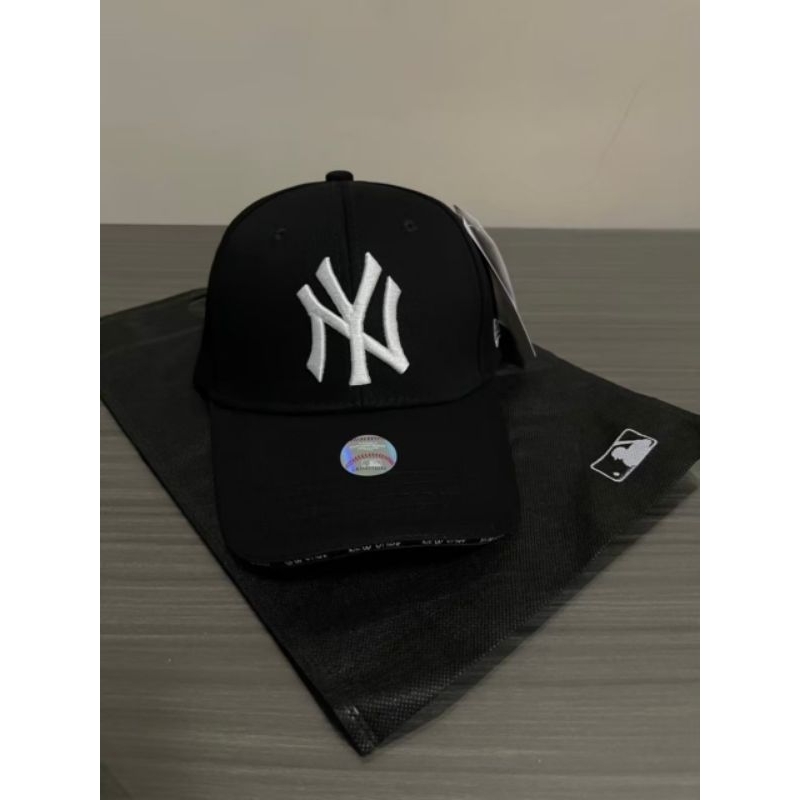 MLB NYC Cap