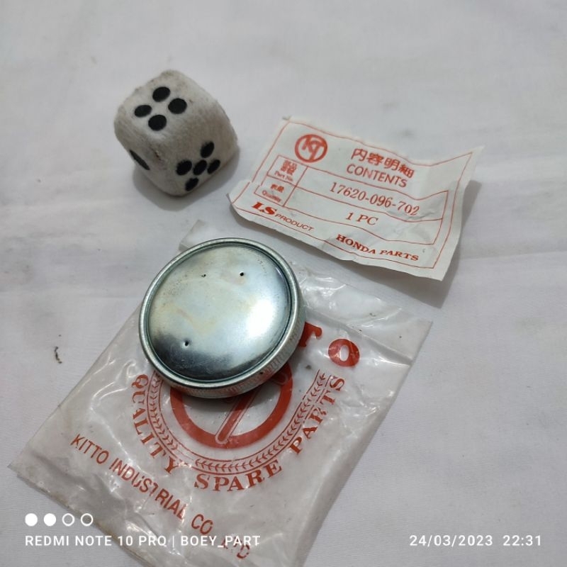 Tutup cap cover tangki Tengki Honda c50 c65 c70 c90 pispot ct50 CT70 c100 c700 c800 asdap nos