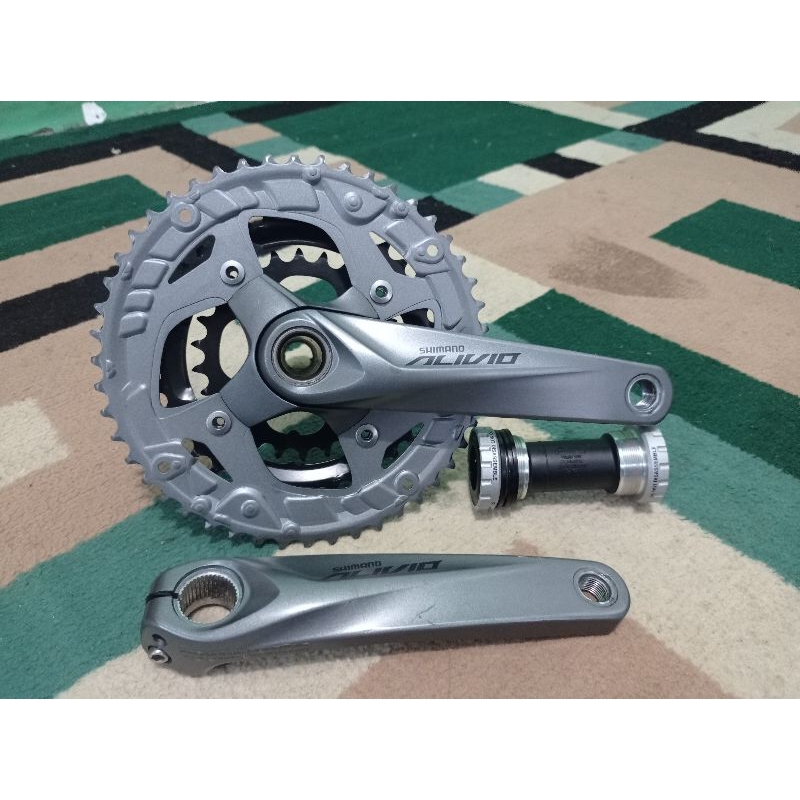 Crank Hollowtech Shimano Alivio M4060