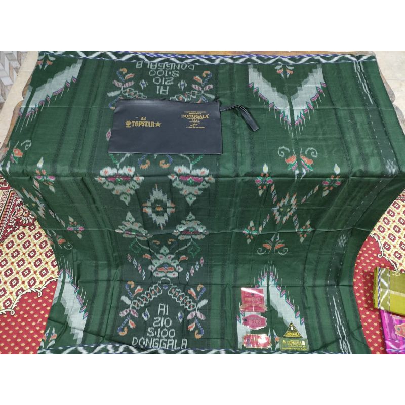 SARUNG DONGGALA S100