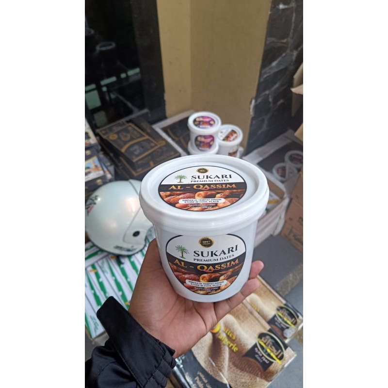 

SUKARI ALQASIM EMBER (SUKARI EMBER)