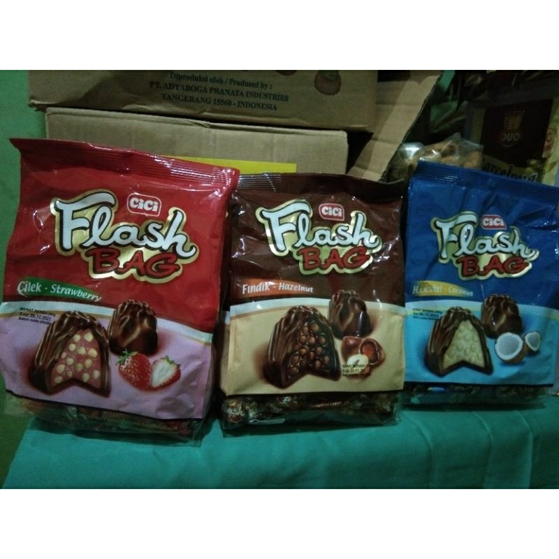 

coklat dgn isi 30pcs tersedia 3 rasa cemilan kue lebaran