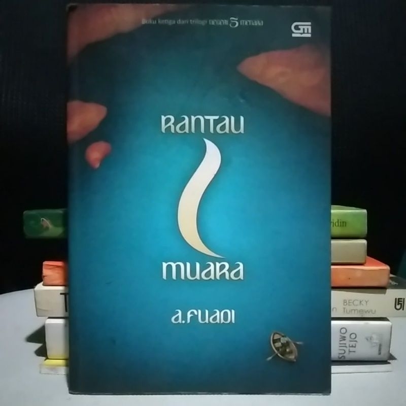 Buku Rantau Muara ( a.fuadi ) bekas pakai