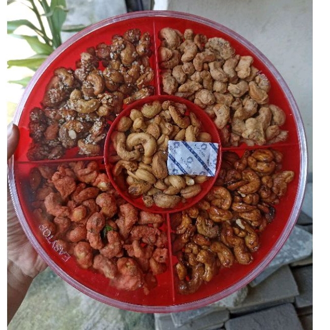 

Kacang mede toples sekat 5 rasa / kacang mete sekat 6
