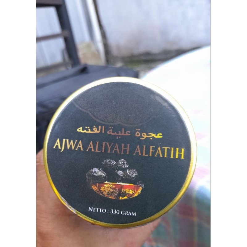 

Kurma Ajwa Madinah 330 Gr