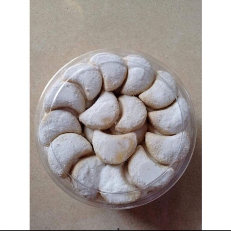 

PUTRI SALJU