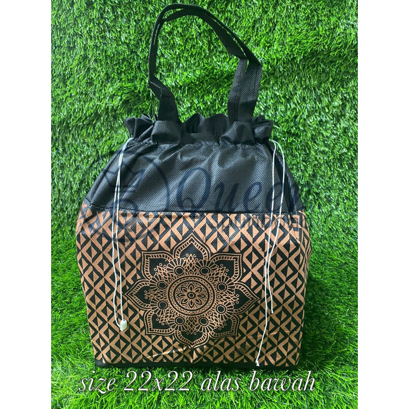 HARGA LUSIN ISI 12 BIJI• TAS HAJATAN SERUT SIZE 22x22 TEBAL 50 GSM MURNI BUKAN ABAL ABAL BATIK TENGAH