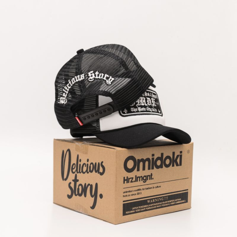 Omidoki Topi Trucker Hat Black White Doki