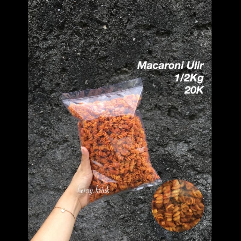 

kripik makaroni ulir
