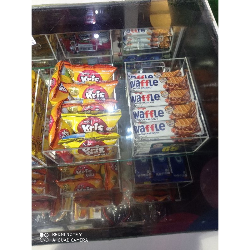 

Tempat Biskuit Wafer Snack