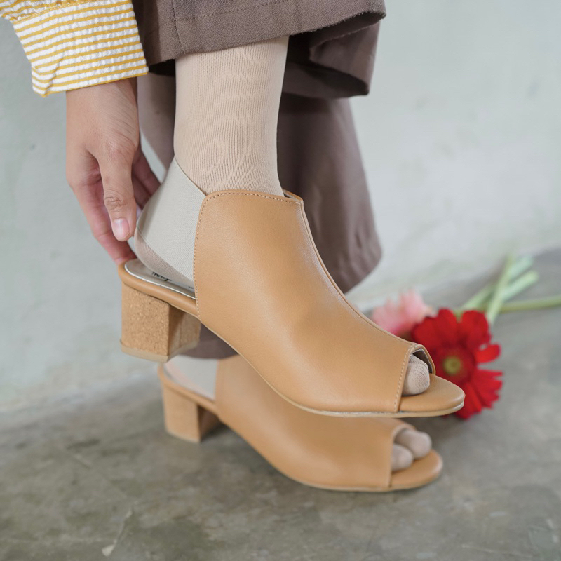 TABITHA HEELS - Sepatu wanita / Heels wanita