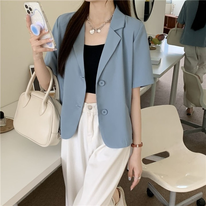 【bayar di tempat】Blazer lengan pendek Wanita Crop top Korean style Jaket Pendek Warna Polos