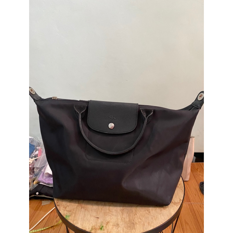 long champ hitam