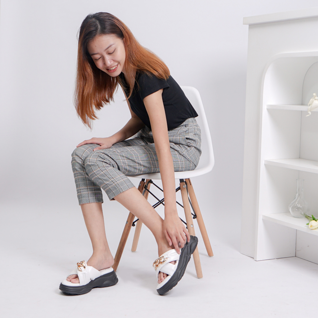 Adarastore - Dunkenstock CHARLEE Sandal Casual Wanita Terbaru Sendal Platform Cewek Model Silang