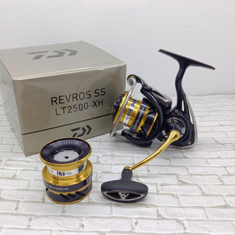 Reel Daiwa Revros SS LT1000/2500-XH Power Handle