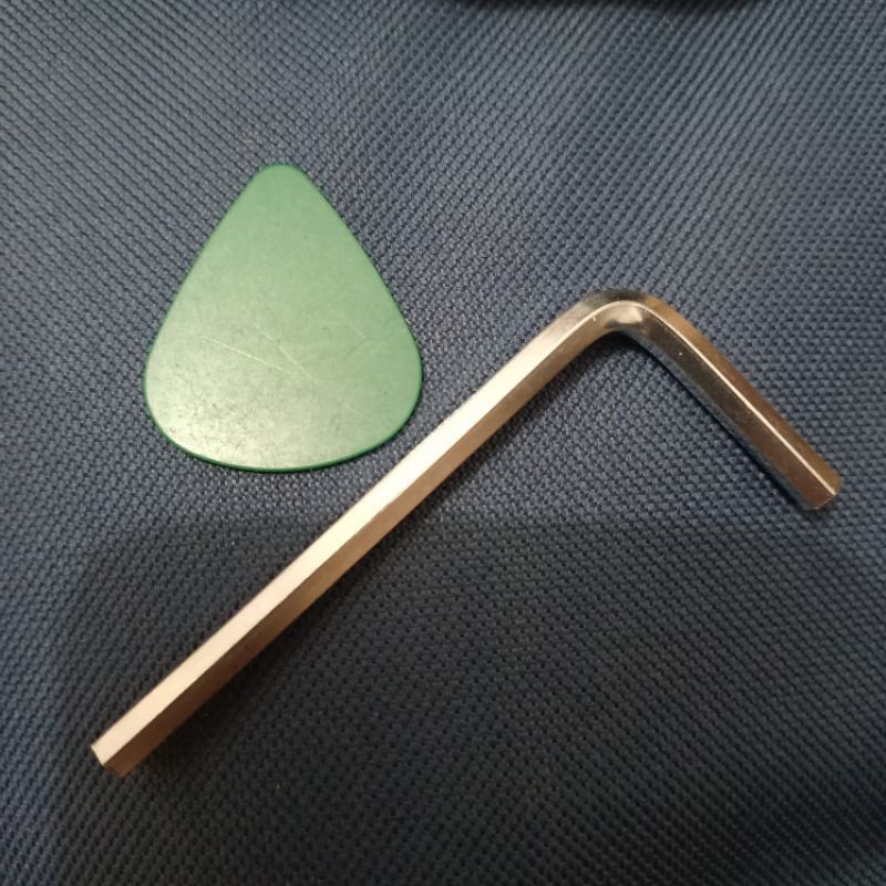 Gitar Akustik Yamaha F310 Jumbo Custom (Bonus Pik &amp;  Kunci L)