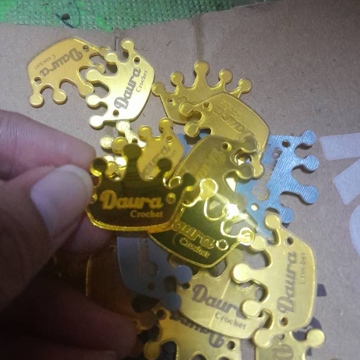 Label Hijab Mahkota Akrilik  / Custom Label Hijab/Label Rebranding Hijab/Tag Acrylic Premium