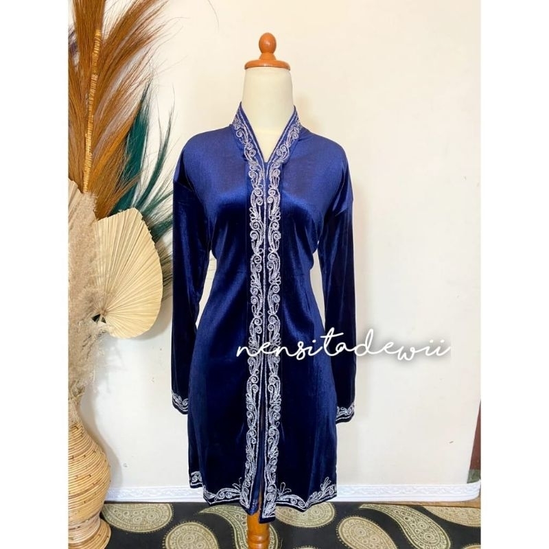 Kebaya Bordir Panjang, Model Kartini - Navy (Bordir Silver)