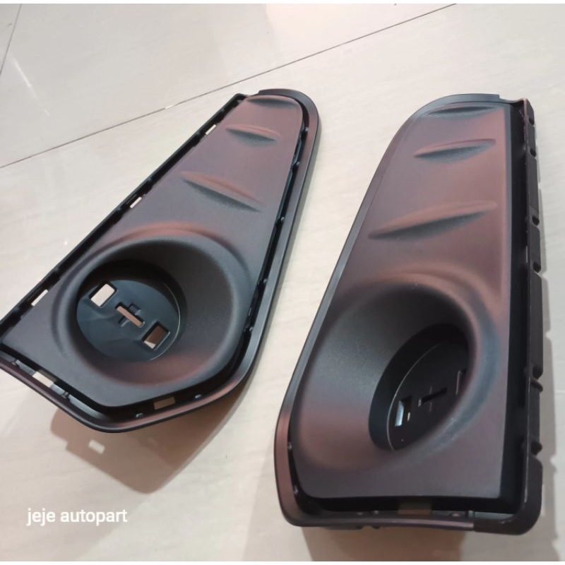 cover reflektor mata kucing bemper belakang avanza veloz xenia 2019-2021 original no part BZ040