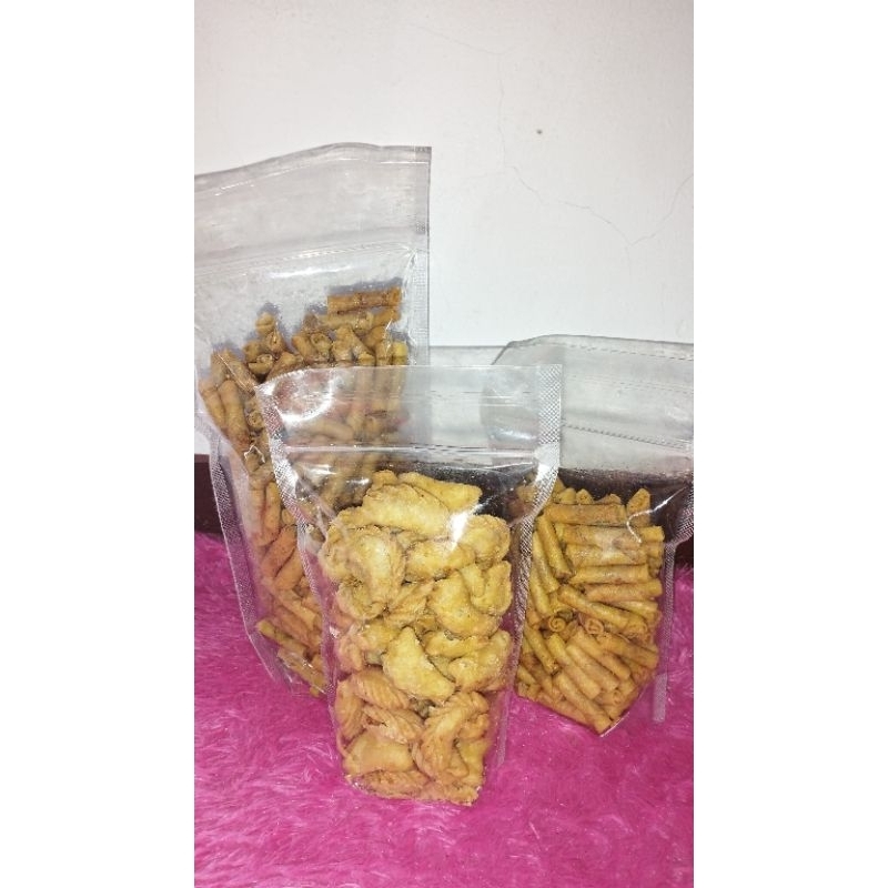 

Lumpia dan Pastel