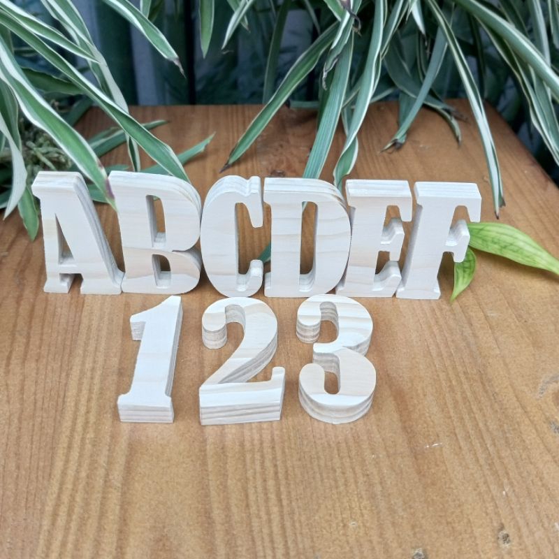 huruf/angka dari kayu jati belanda