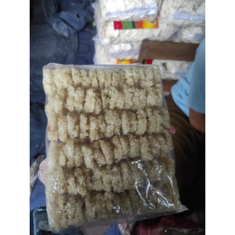 

( 500 GR) KERUPUK RENGGINANG RASA BAWANG TERASI KETAN HITAM / KRUPUK RENGGINANG RASA