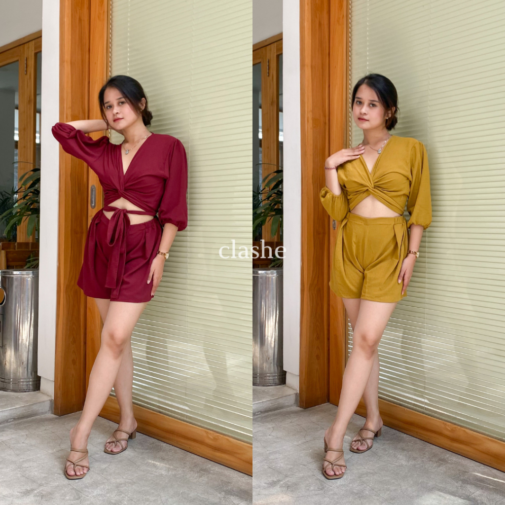 Setelan Wanita Atasan Wrap Top Blouse Dan Celana Pendek Crinkle Airflow Anti Lecek Korean Style Kekinian Terbaru Ootd Naira Set by Clashe