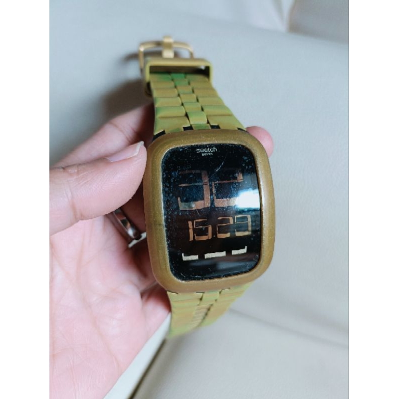 AUTHENTIC SWATCH WATCH GOLD BUMP Digital Uniseks PL