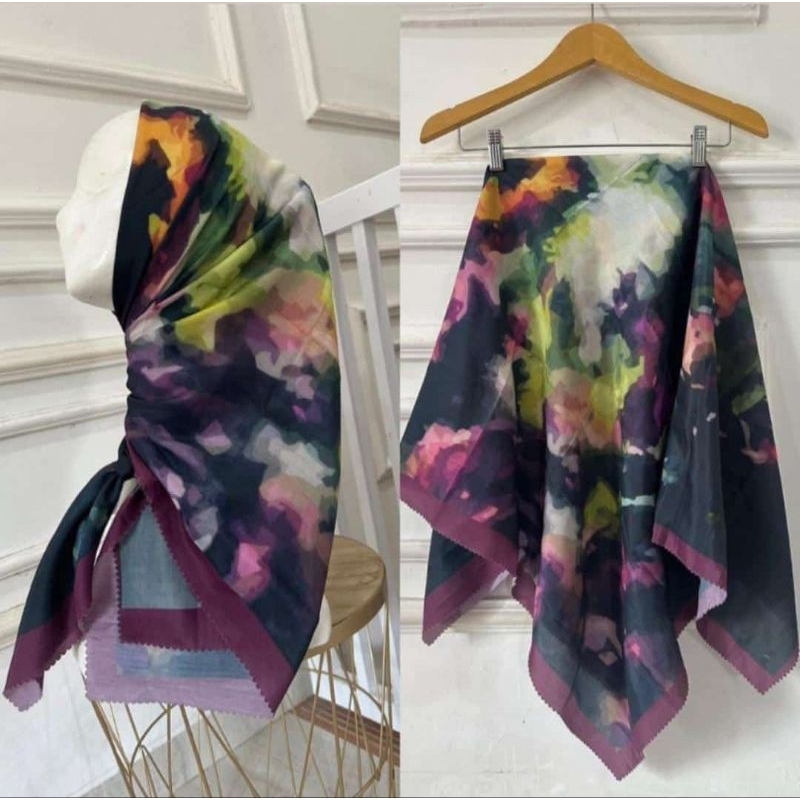 NUANSA HITAM hijab segiempat denay voal motif semarang