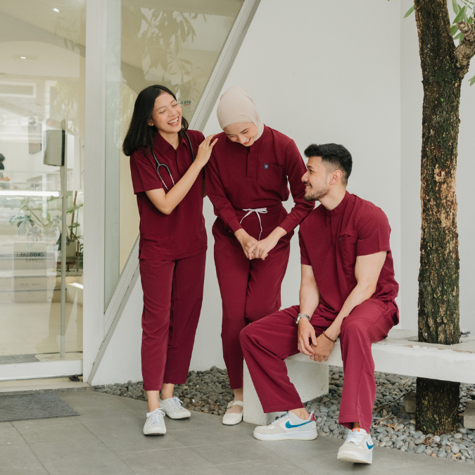 Baju Jaga POLO SS - MAROON Scrubs Theatre Blues First Line Lengan Pendek