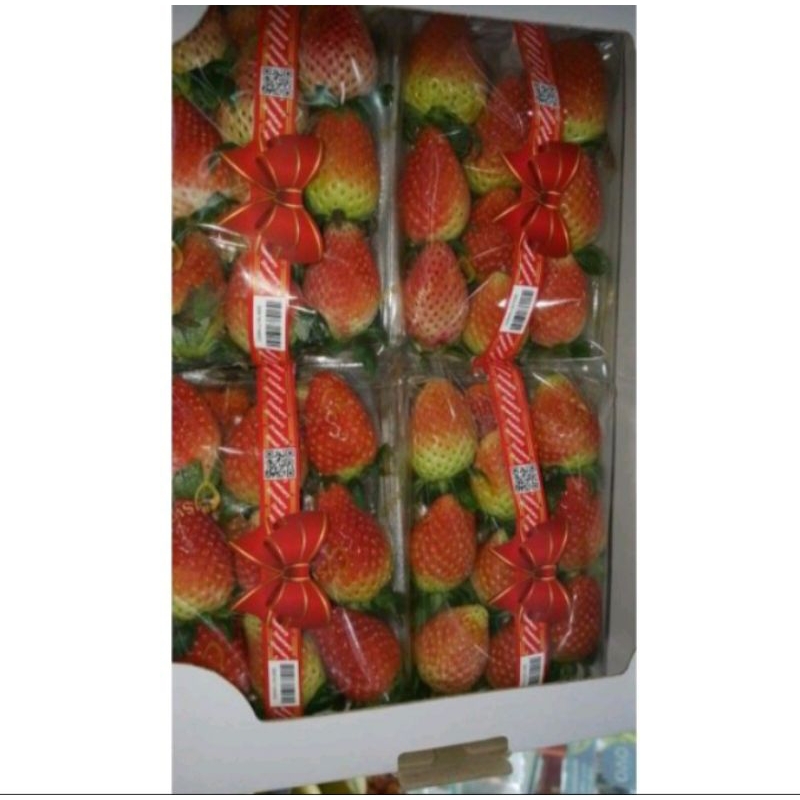 Strawberry Korea Fresh 330gram