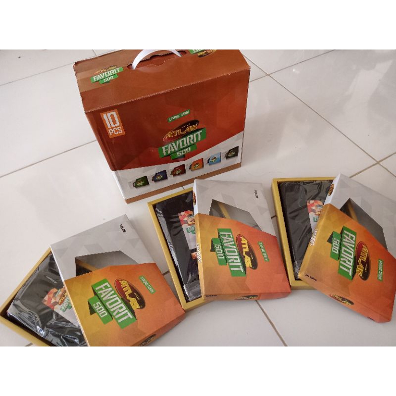 Sarung Atlas Hitam Polos