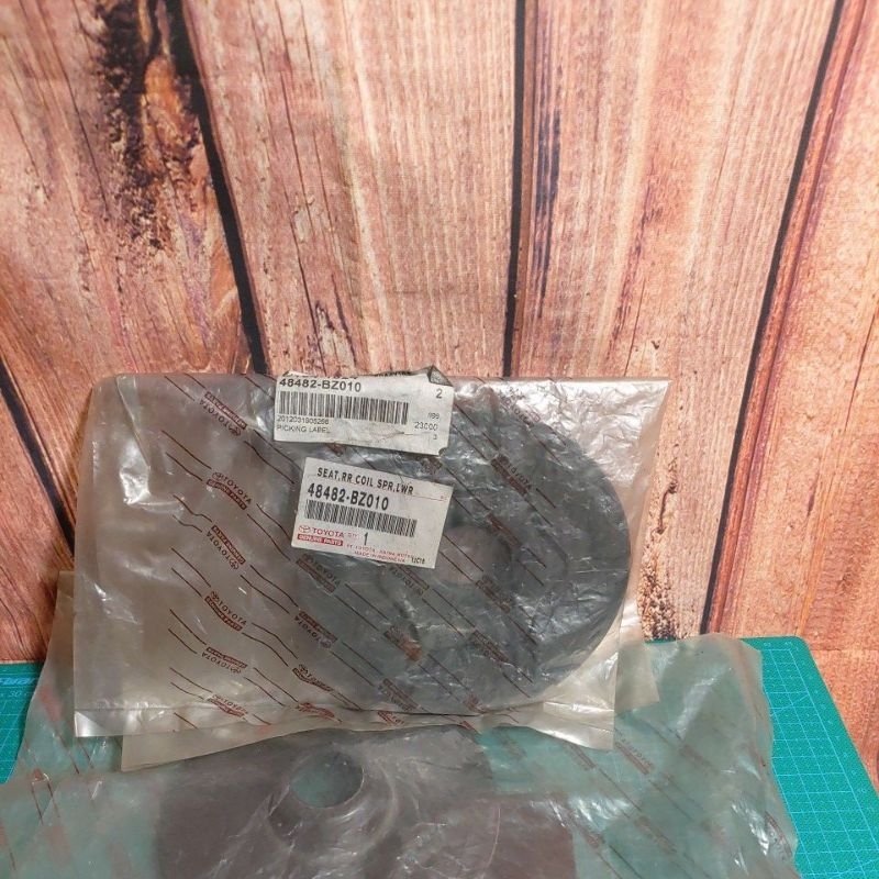 Dudukan Per Belakang Avanza