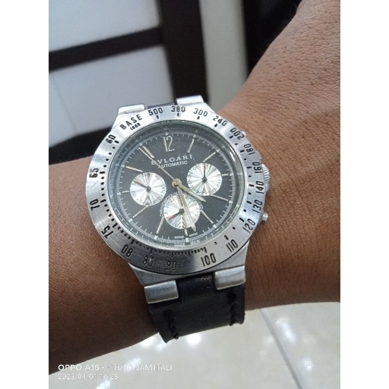 jam pria automatic BVLGARI bekas