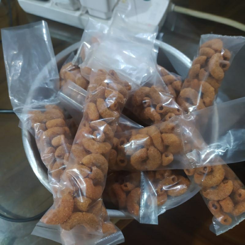 

CEMILAN Grosir Ecer Makaroni Kriuk Kemasan 20gram Bisa Untuk Usaha