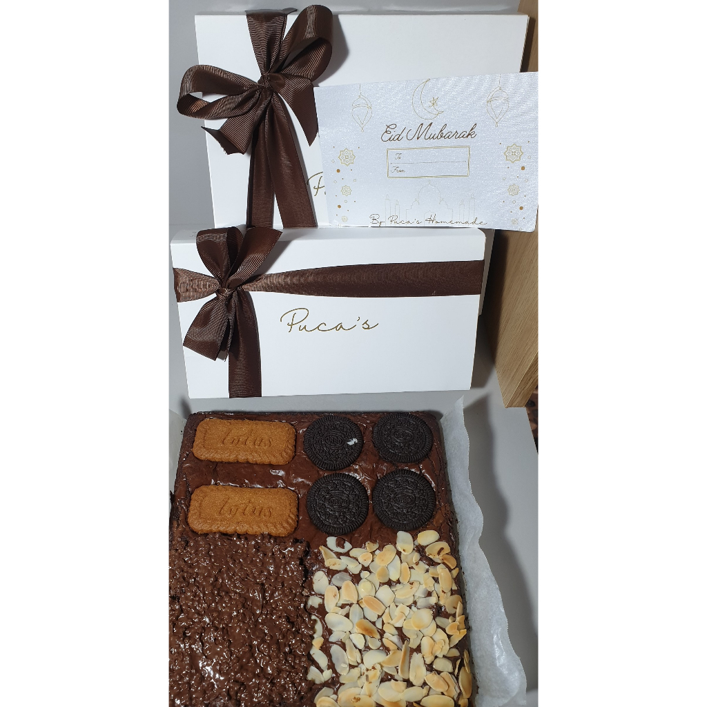 

Parsel Ramadan Brownies Fudgy by Puca's Homemade with topping
