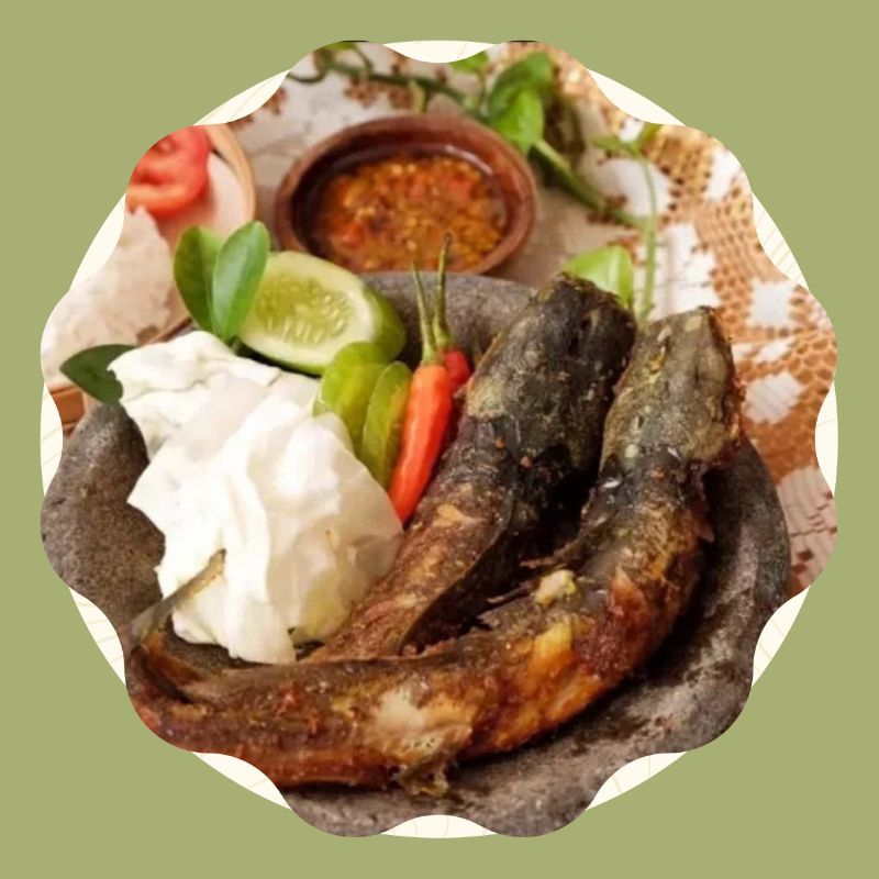 

Lele bumbu kuning ungkep siap goreng