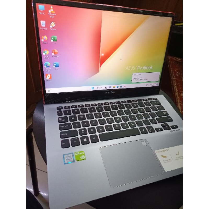laptop Asus x430fn core i7 gen 8 ram 8GB ssd 128GB HDD 1tb layar 14 inchi VGA Nvidia 2gb