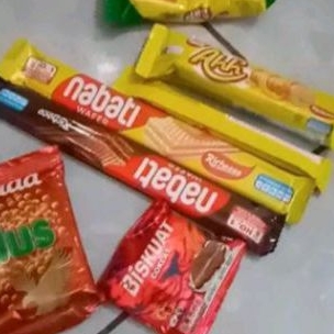 

SNACK RANDOM MURAH MERIAH