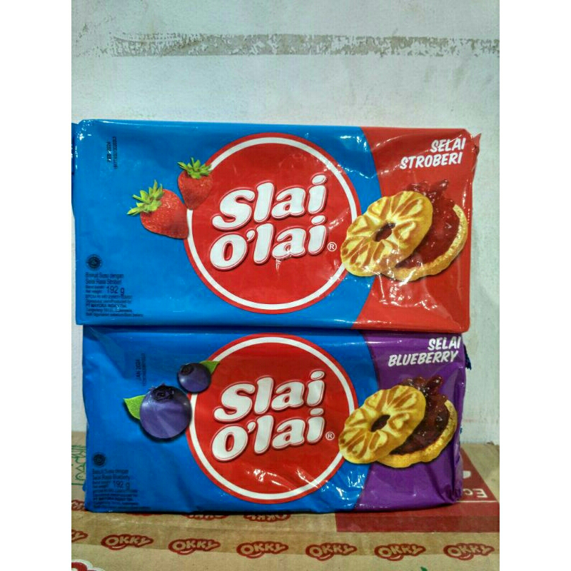 

Roma biskuit slai olay strawbery dan blueberry 192gr