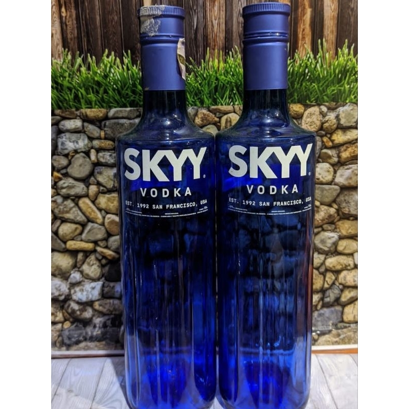 Botol bekas minuman miras Sky Vodka /Hiasan rumah /pajangan/ koleksi