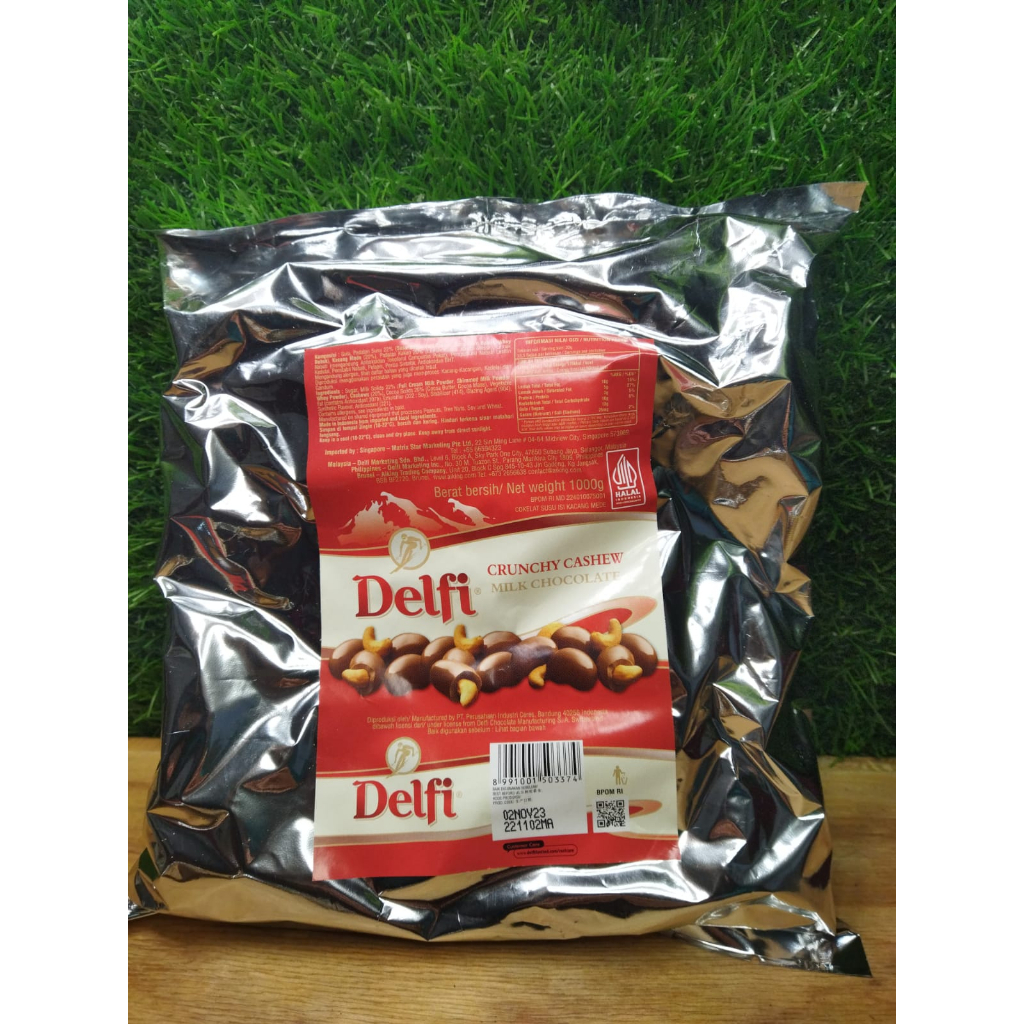 

Milk Chocolate Delfi 1 kg Original / Coklat Delfi Murah / Almond / Cashew / Halal